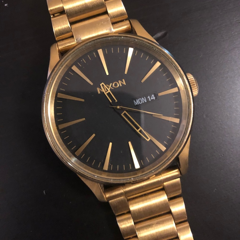 Nixon Watch